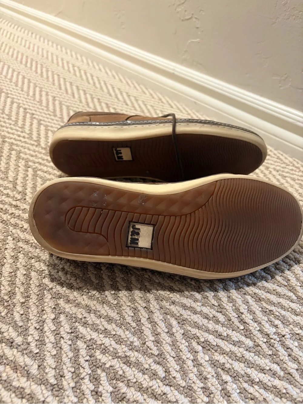Johnson and Murphy Men's Brown Leather Lace-Up Shoes